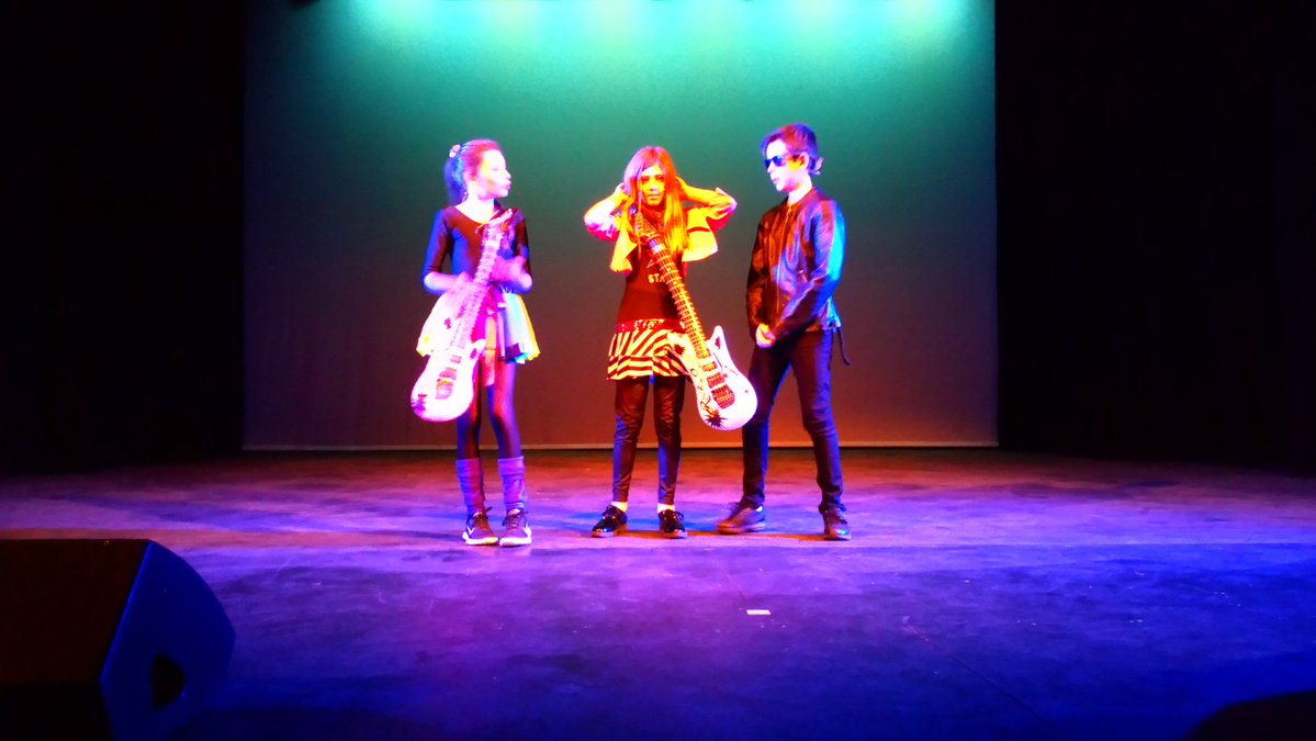 Darwin Rocks 2